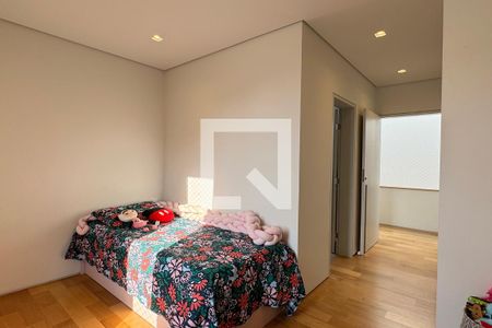 Casa de condomínio à venda com 380m², 4 quartos e 6 vagasSuíte 3