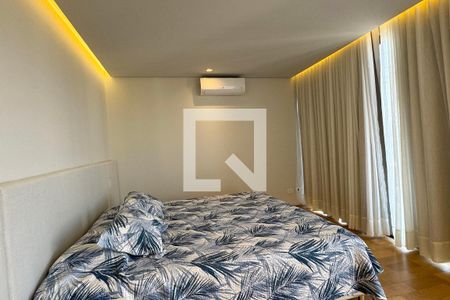 Casa de condomínio à venda com 380m², 4 quartos e 6 vagasSuíte 4