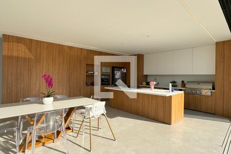 Casa de condomínio à venda com 380m², 4 quartos e 6 vagasCozinha