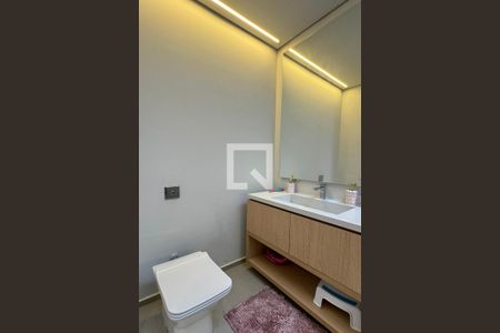 Casa de condomínio à venda com 380m², 4 quartos e 6 vagasBanheiro da Suíte 3