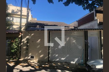Casa à venda com 90m², 2 quartos e 1 vagaFachada