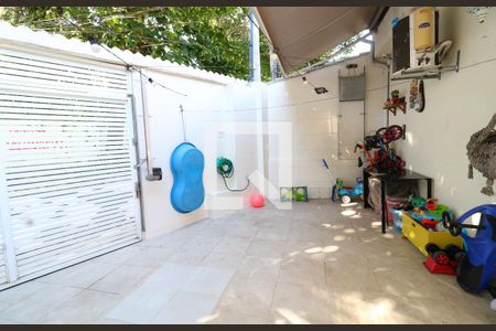 Casa à venda com 90m², 2 quartos e 1 vagaGaragem