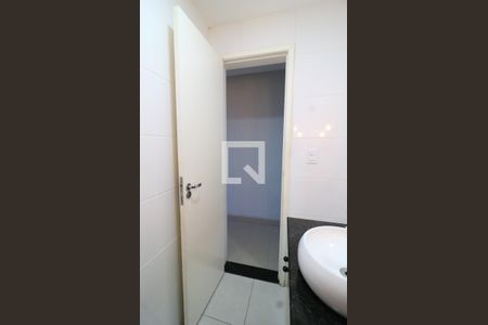 Casa à venda com 90m², 2 quartos e 1 vagaLavabo