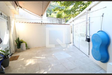 Casa à venda com 90m², 2 quartos e 1 vagaGaragem