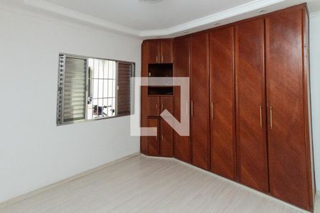 Quarto 1   de casa à venda com 2 quartos, 150m² em Vila Gustavo, São Paulo