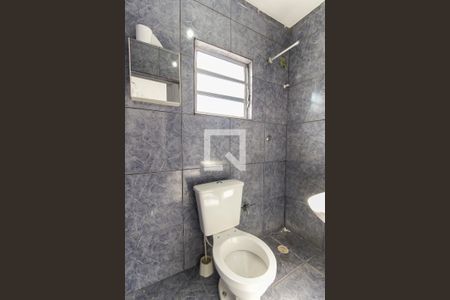 Banheiro da Suíte de casa para alugar com 2 quartos, 72m² em União de Vila Nova, São Paulo