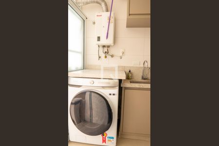 Apartamento à venda com 195m², 3 quartos e 1 vaga Apartamento à venda com 195m², 3 quartos e 1 vagaÁrea de Serviço