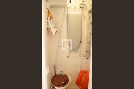 Apartamento à venda com 195m², 3 quartos e 1 vaga Apartamento à venda com 195m², 3 quartos e 1 vagaBanheiro de serviço