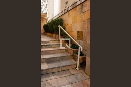 Apartamento à venda com 195m², 3 quartos e 1 vaga Apartamento à venda com 195m², 3 quartos e 1 vagaEntrada