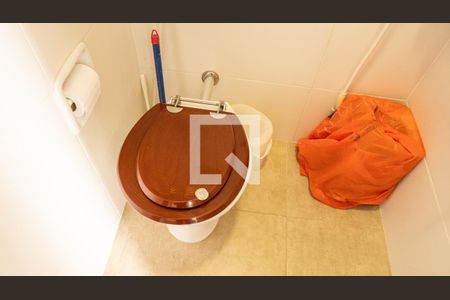 Apartamento à venda com 195m², 3 quartos e 1 vaga Apartamento à venda com 195m², 3 quartos e 1 vagaBanheiro de serviço