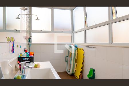 Apartamento à venda com 195m², 3 quartos e 1 vaga Apartamento à venda com 195m², 3 quartos e 1 vagaBanheiro da Suíte 1