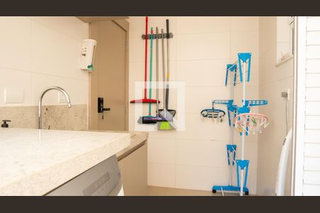 Apartamento à venda com 195m², 3 quartos e 1 vaga Apartamento à venda com 195m², 3 quartos e 1 vagaÁrea de Serviço