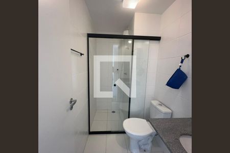 Banheiro de apartamento para alugar com 1 quarto, 33m² em Butantã, São Paulo