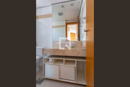 Apartamento para alugar com 100m², 3 quartos e 2 vagasBanheiro 1