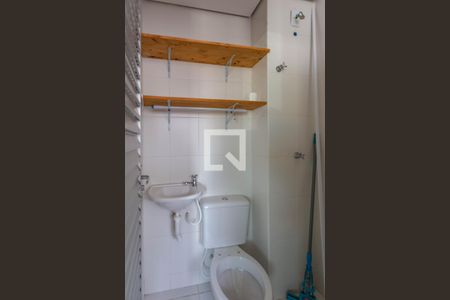 Apartamento para alugar com 100m², 3 quartos e 2 vagasBanheiro de serviço