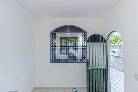 Sala  de casa para alugar com 2 quartos, 68m² em Jardim Sulacap, Rio de Janeiro