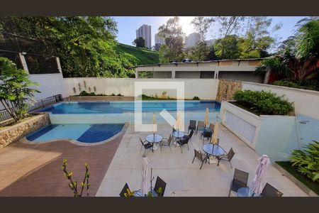 Apartamento à venda com 77m², 2 quartos e 2 vagasÁrea comum - Piscina