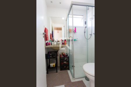 Apartamento à venda com 77m², 2 quartos e 2 vagasBanheiro da Suíte 1