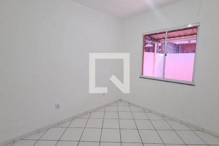 Quarto 2 de apartamento para alugar com 2 quartos, 60m² em Santa Cruz da Serra, Duque de Caxias