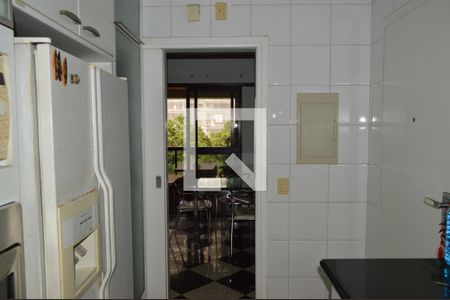 Apartamento à venda com 204m², 4 quartos e 4 vagasCozinha