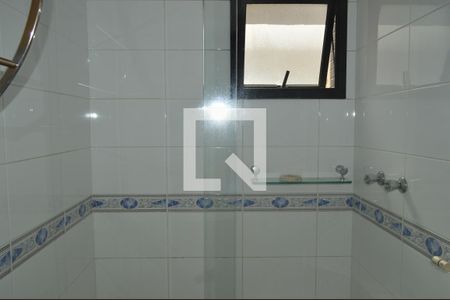 Apartamento à venda com 204m², 4 quartos e 4 vagasBanheiro da Suíte 2