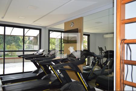 Apartamento à venda com 204m², 4 quartos e 4 vagasAcademia