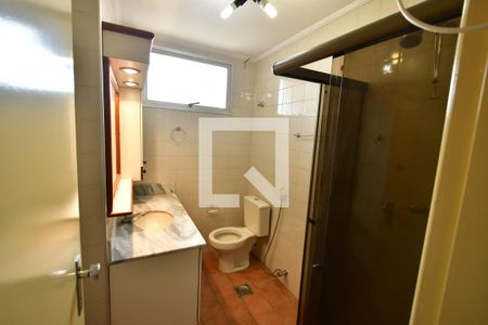 Banheiro de apartamento para alugar com 1 quarto, 52m² em Centro, Campinas
