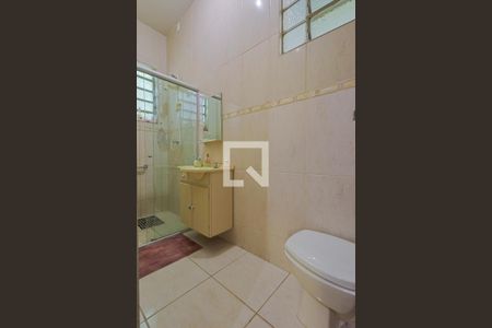 Casa à venda com 259m², 4 quartos e 3 vagas Casa à venda com 259m², 4 quartos e 3 vagasBanheiro 1