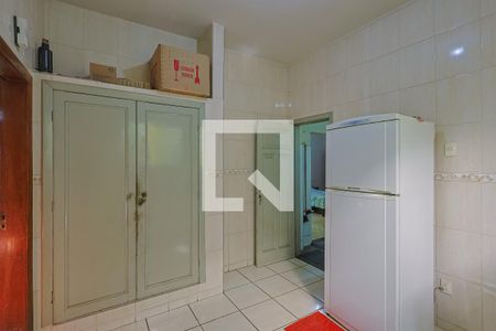 Casa à venda com 259m², 4 quartos e 3 vagas Casa à venda com 259m², 4 quartos e 3 vagasCozinha