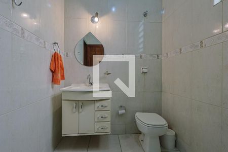 Casa à venda com 259m², 4 quartos e 3 vagas Casa à venda com 259m², 4 quartos e 3 vagasBanheiro 2