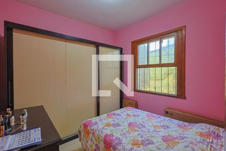 Casa à venda com 259m², 4 quartos e 3 vagas Casa à venda com 259m², 4 quartos e 3 vagasQuarto 2