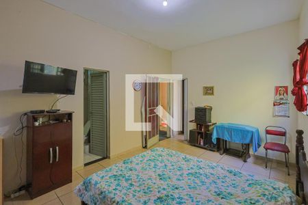 Casa à venda com 259m², 4 quartos e 3 vagas Casa à venda com 259m², 4 quartos e 3 vagasQuarto 4