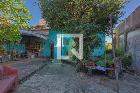 Casa à venda com 259m², 4 quartos e 3 vagas Casa à venda com 259m², 4 quartos e 3 vagasÁrea externa