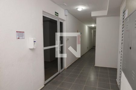Apartamento à venda com 42m², 2 quartos e 1 vagaÁrea comum - Saguão do prédio