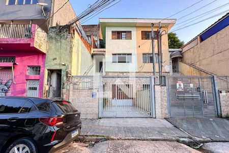 Casa à venda com 192m², 3 quartos e 3 vagasFachada
