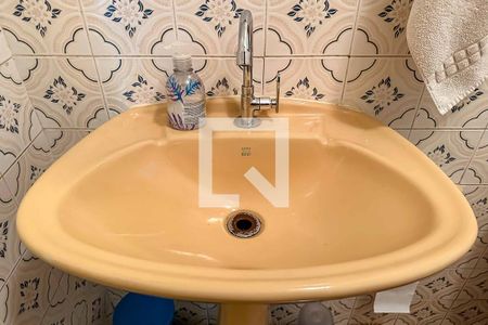 Casa à venda com 192m², 3 quartos e 3 vagasBanheiro 2