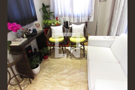 Apartamento para alugar com 69m², 2 quartos e 2 vagasSala