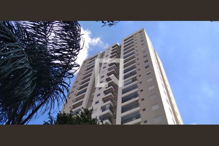 Apartamento para alugar com 69m², 2 quartos e 2 vagasFachada