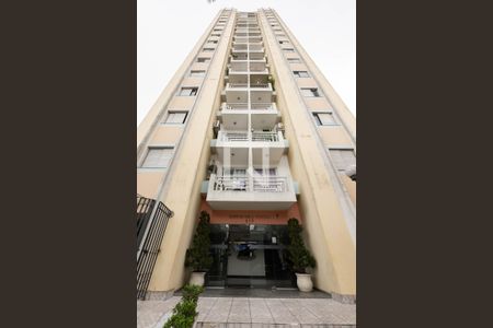 Apartamento à venda com 38m², 1 quarto e 1 vaga Apartamento à venda com 38m², 1 quarto e 1 vagaFachada