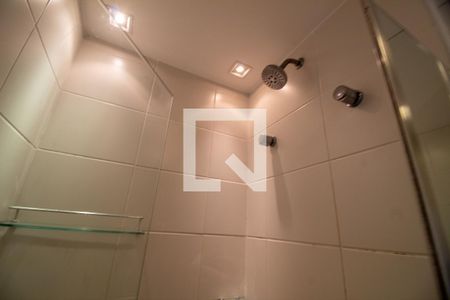 Banheiro de apartamento para alugar com 1 quarto, 53m² em Jardim Santo Amaro, São Paulo