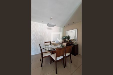 Sala de apartamento para alugar com 3 quartos, 114m² em Vital Brasil, Niterói