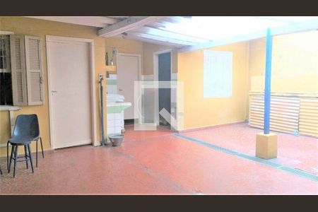 Casa à venda com 267m², 3 quartos e 3 vagas