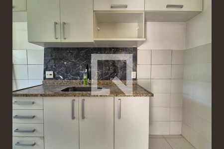 Apartamento para alugar com 44m², 2 quartos e sem vaga Apartamento para alugar com 44m², 2 quartos e sem vagaCozinha e Área de Serviço
