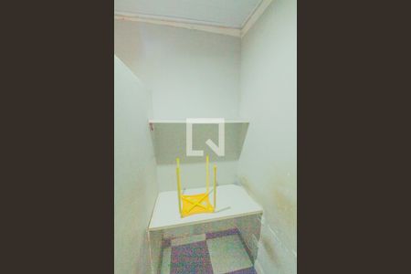 Escritório de casa para alugar com 2 quartos, 140m² em Vila California, São Paulo