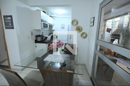 Sala de apartamento para alugar com 2 quartos, 49m² em Conjunto Cachoeira Dourada, Goiânia