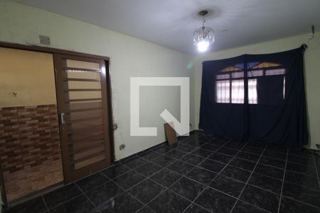 Sala de casa à venda com 4 quartos, 165m² em Jardim Lallo, São Paulo