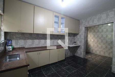 Casa à venda com 165m², 4 quartos e 2 vagasCozinha