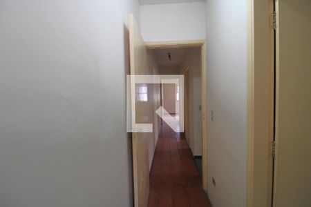 Corredor de casa à venda com 4 quartos, 165m² em Jardim Lallo, São Paulo