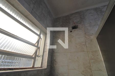 Casa à venda com 165m², 4 quartos e 2 vagasÁrea do chuveiro banheiro comumBanheiro comum