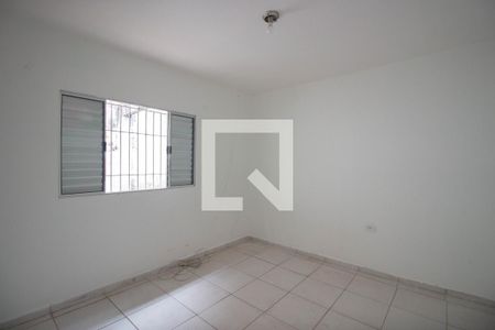 Quarto 1 de casa para alugar com 2 quartos, 123m² em Vila Carmosina, São Paulo
